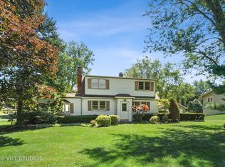 1003 S Cook St, Barrington, IL 60010