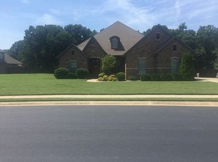 3290 Laurel Cir, Centerton, AR 72719