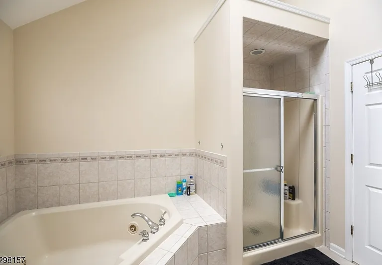29 Vocisano Ct — Photo 44