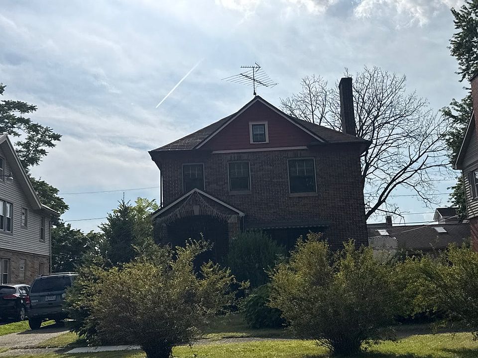 1st image of 155 Genesee Ave NE