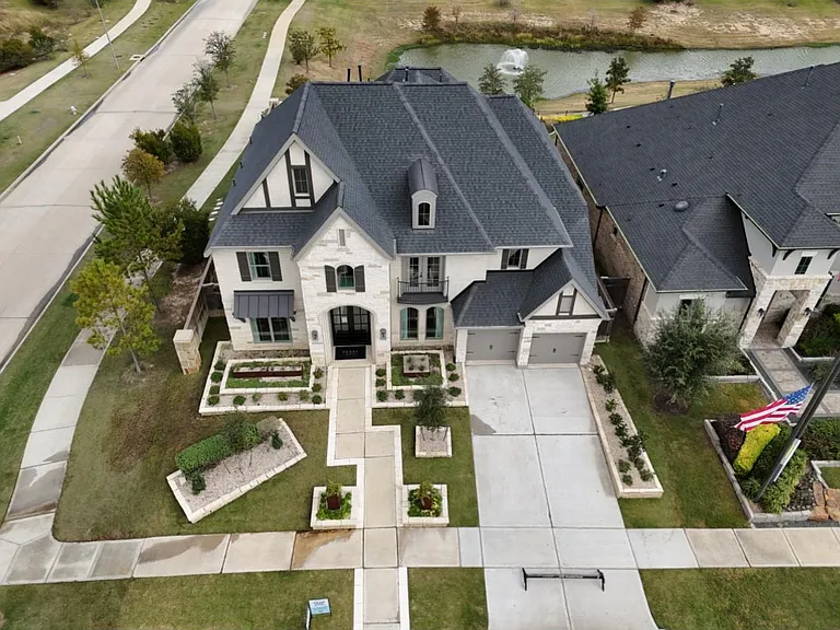 5603 Logan Ridge Ln — Photo 43