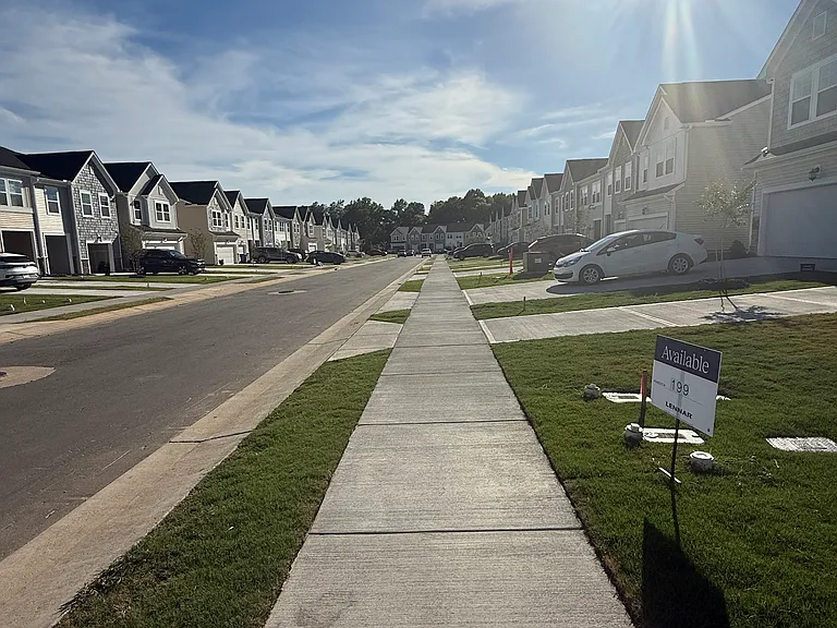 Lily Patch Ln — Photo 17