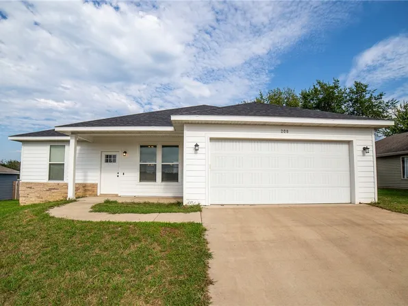 208 Cherry St, Lincoln, AR 72744