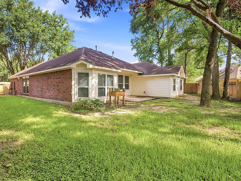 31710 Midlake Park — Photo 34