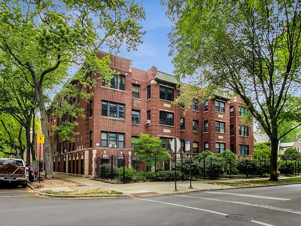 1st image of 1850 W Lunt Ave #1