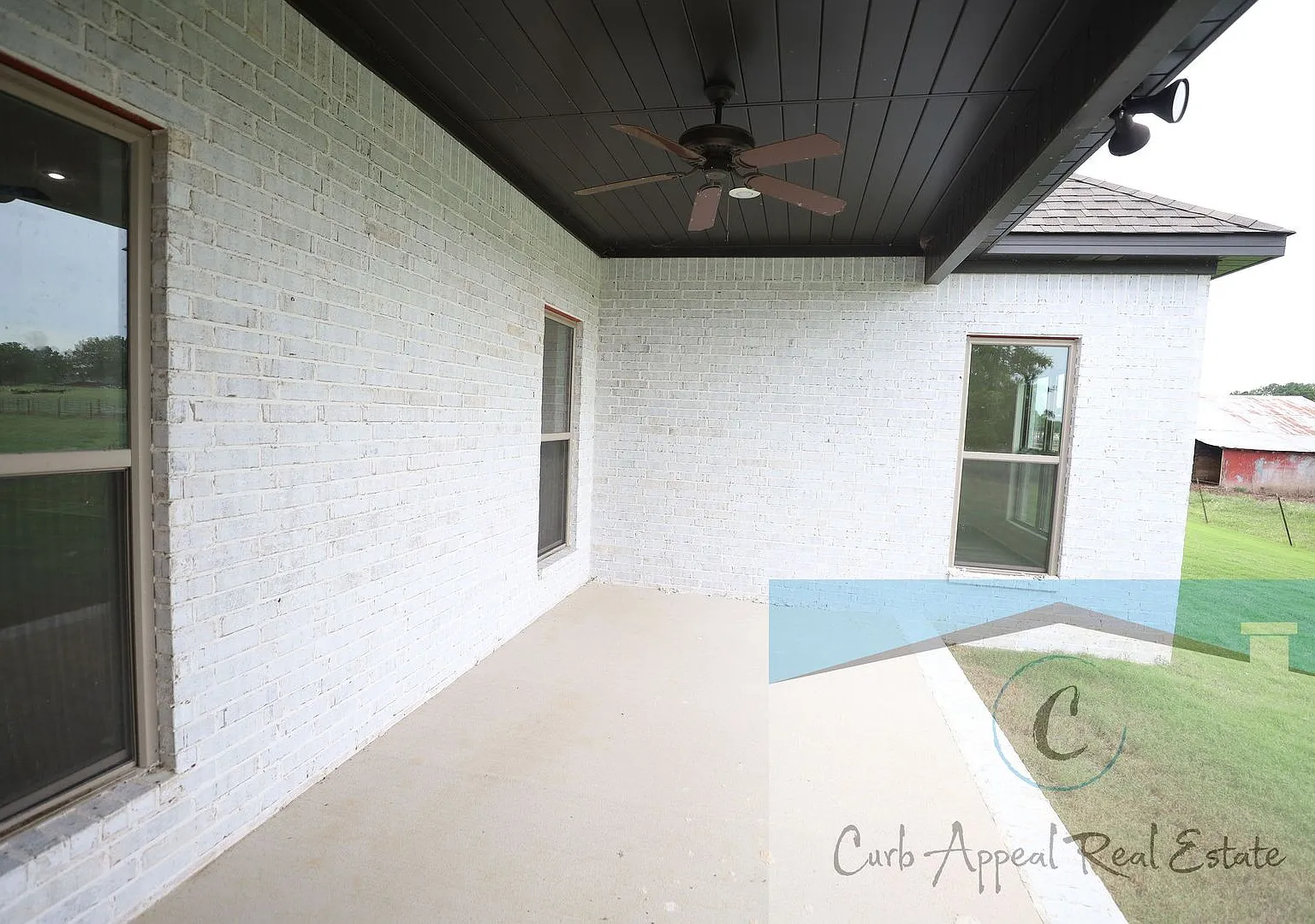 Luxury, recent construction 4 bed, 2 bath home - Brookland! Yard care included!! — Photo 3