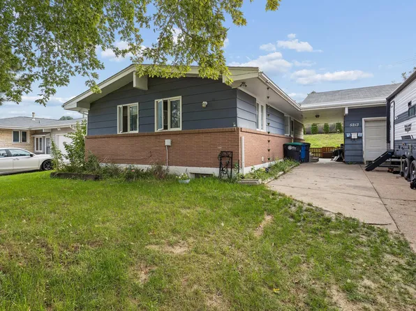 5213 N 85th St, Omaha, NE 68134