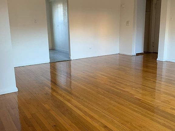 4th image of 21612 77th Ave #Gfl