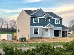 4237 Butternut Dr, Wayland, MI 49348