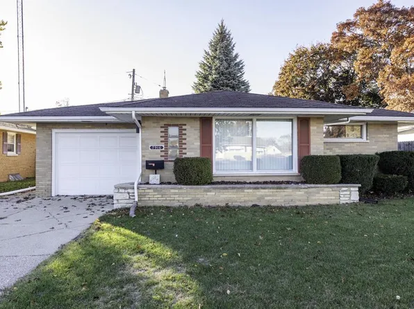 7916 22nd AVENUE, Kenosha, WI 53143