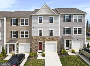 67 Tate Manor Dr, Charles Town, WV 25414