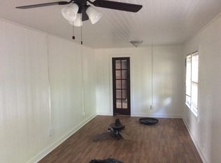 406 Live Oak Rd, Alleyton, TX 78935