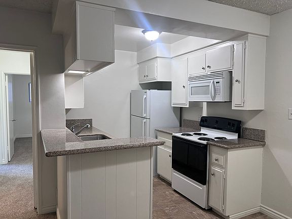 5th image of 2135 E 2nd St APT 1