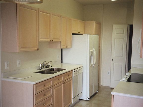 Kitchen with previous floor.