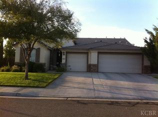 2294 W Saratoga Ct, Hanford, CA 93230
