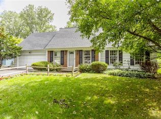 47 Old Post Rd, Fairport, NY 14450