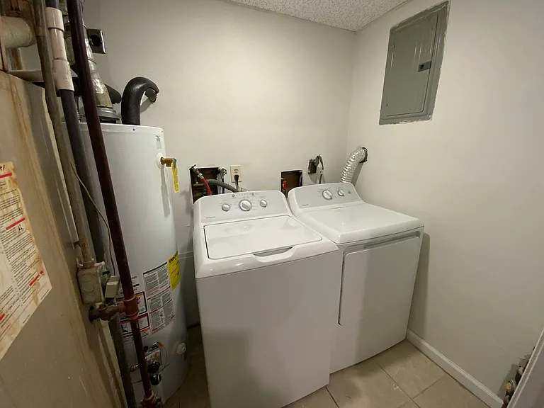 211 Snead Dr — Photo 12