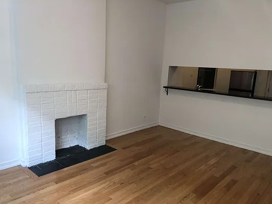 Rented by Waverly Realty Associates | media 20