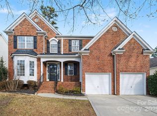 9529 Numenore Dr, Charlotte, NC 28269