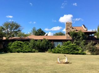 1463 Road R3, Lakin, KS 67860