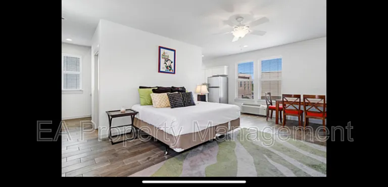 1419 Coal Ave SW #STUDIO — Photo 1