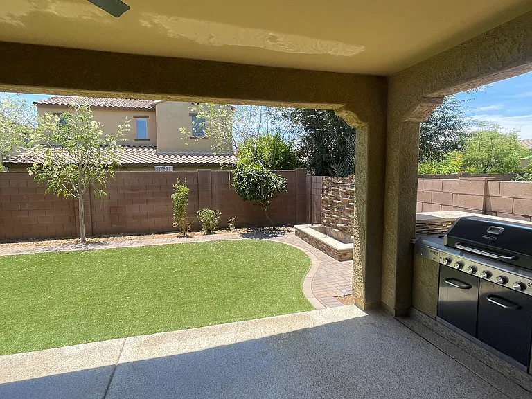 4425 E Muriel Dr — Photo 38
