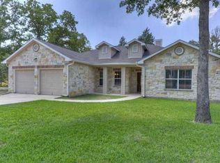 145 Moon Mist Dr, Bastrop, TX 78602
