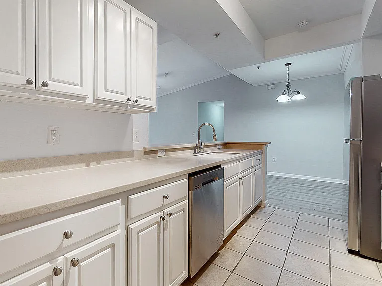 10075 Gate Pkwy N #505 — Photo 30