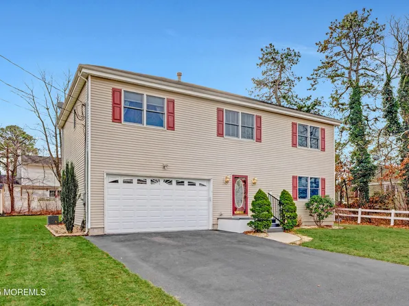 732 Wellington Avenue, Toms River, NJ 08757