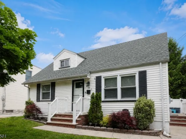 481 Albermarle St, Rahway City, NJ 07065