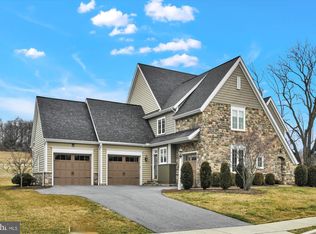 519 E Delp Rd, Lancaster, PA 17601