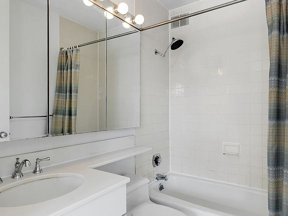 5th image of 215 W 95th St APT 14K