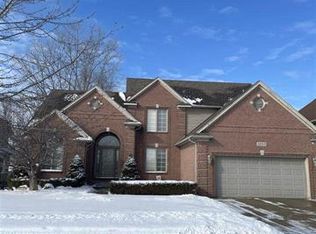 49515 Yale Dr, Macomb, MI 48044