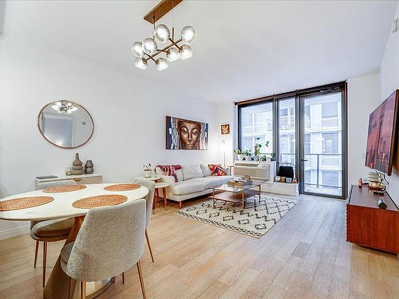 3rd image of 160 1st St #713