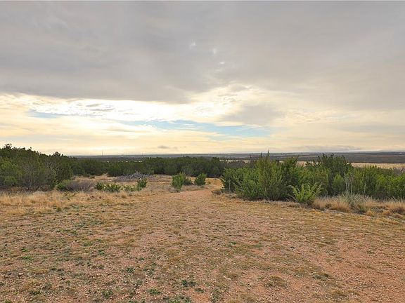 4th image of 509 County Road 310