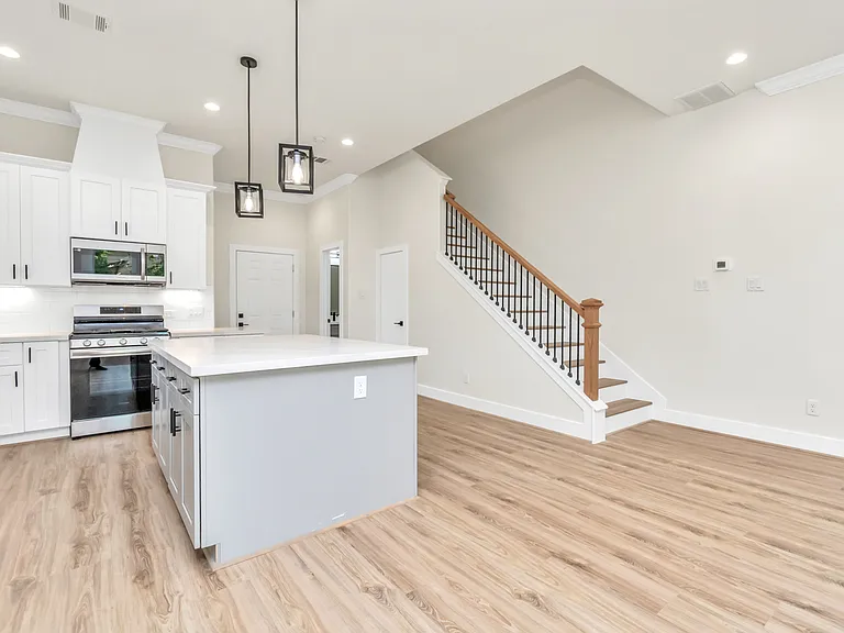 3413 Bremond St — Photo 13