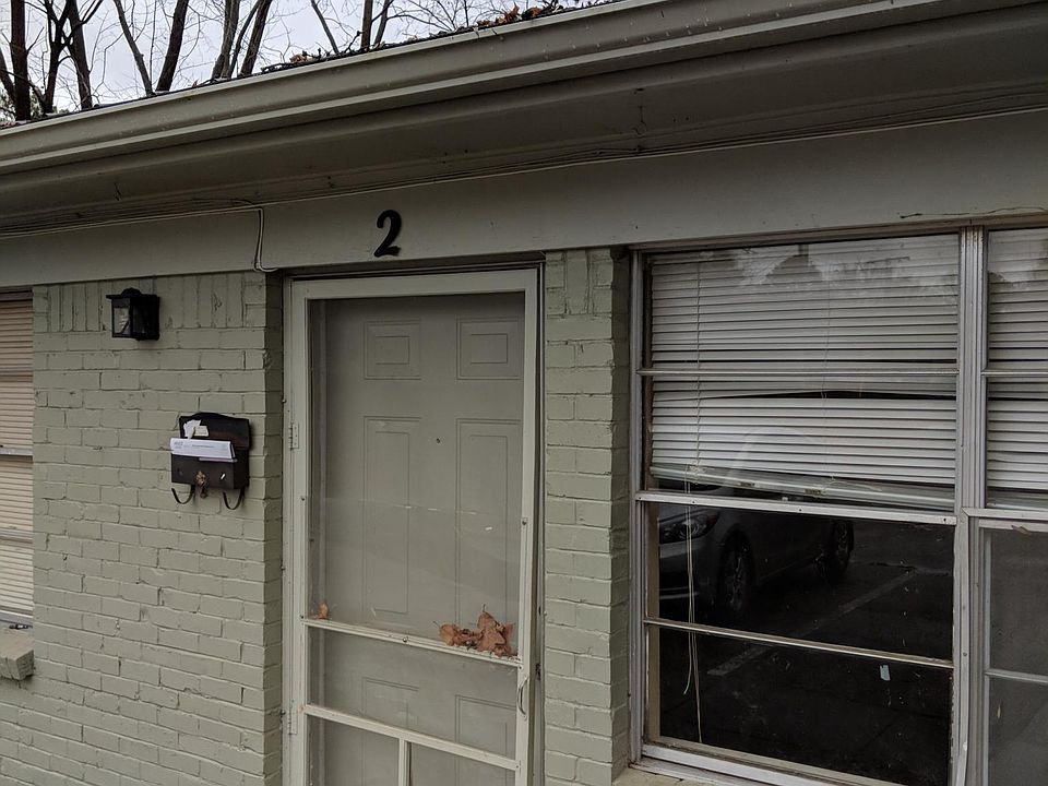 Front Door (all units have the same front door)