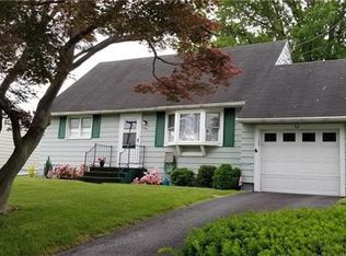 462 Old Mill Rd, Easton, PA 18040