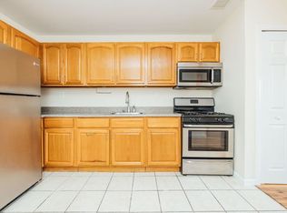 495 Maple St #3L, Brooklyn, NY 11225