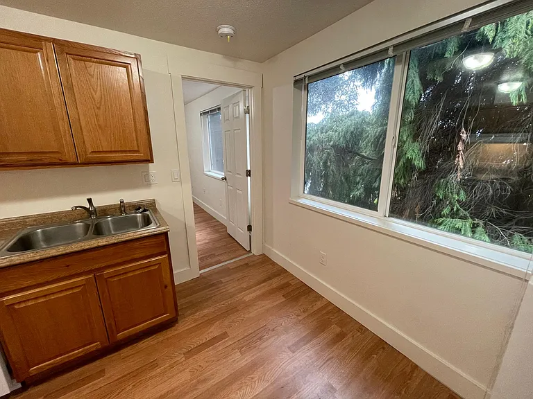 1249 N Prescott St #2 — Photo 10