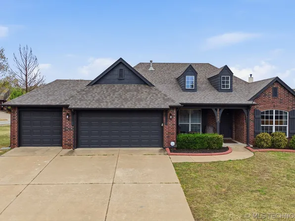 20382 E 49th St S, Broken Arrow, OK 74014