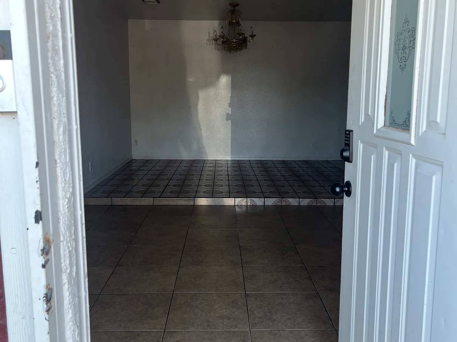 601 W Fremont Rd — Photo 2