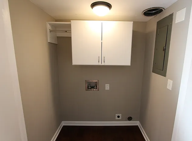 1766 Colony Rd — Photo 11