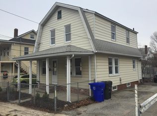 7 School St, West Warwick, RI 02893