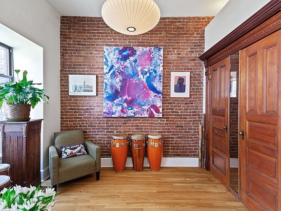 5th image of 202 W 78th St APT 5W