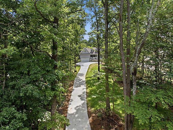 5th image of 220 Hollow Rd NE