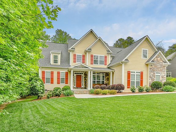 2nd image of 107 Lakeshore Hills Dr
