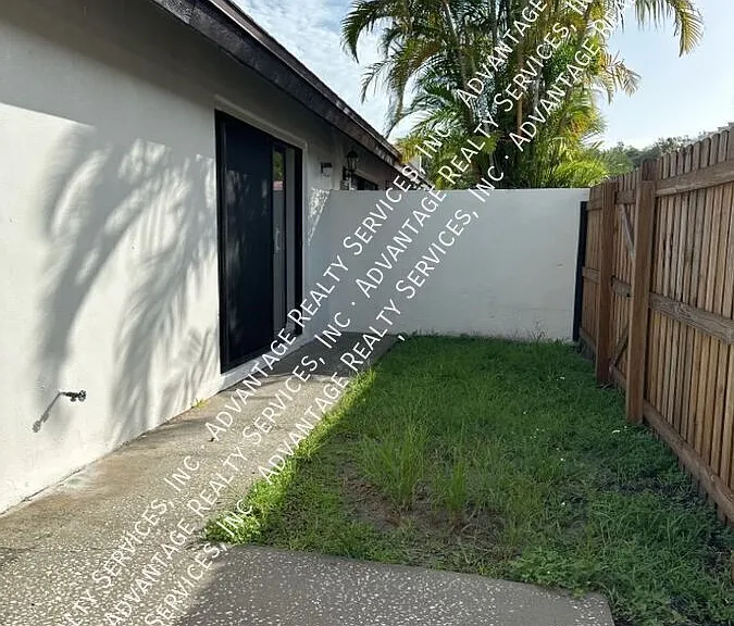 11411 Midfield Way — Photo 17