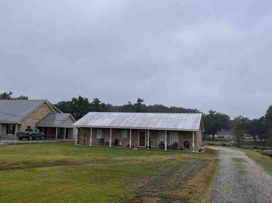 10945 Highway 87, Jeanerette, LA 70544 Zillow