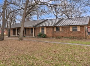 5400 County Road 402, Grandview, TX 76050